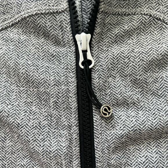 Lululemon Ghost Herringbone Gray White Jacket Size 6 - Picture 3 of 8